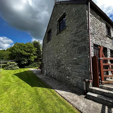 Апартаменты Cwmgwn Farm Лландовери Экстерьер фото